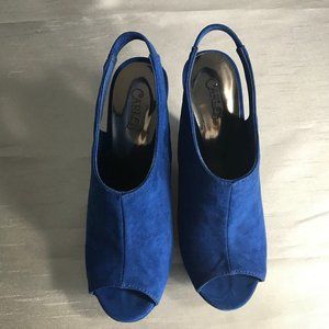 CARLOS SANTANA Never Worn 5" PLATFORM WEDGE HEELS